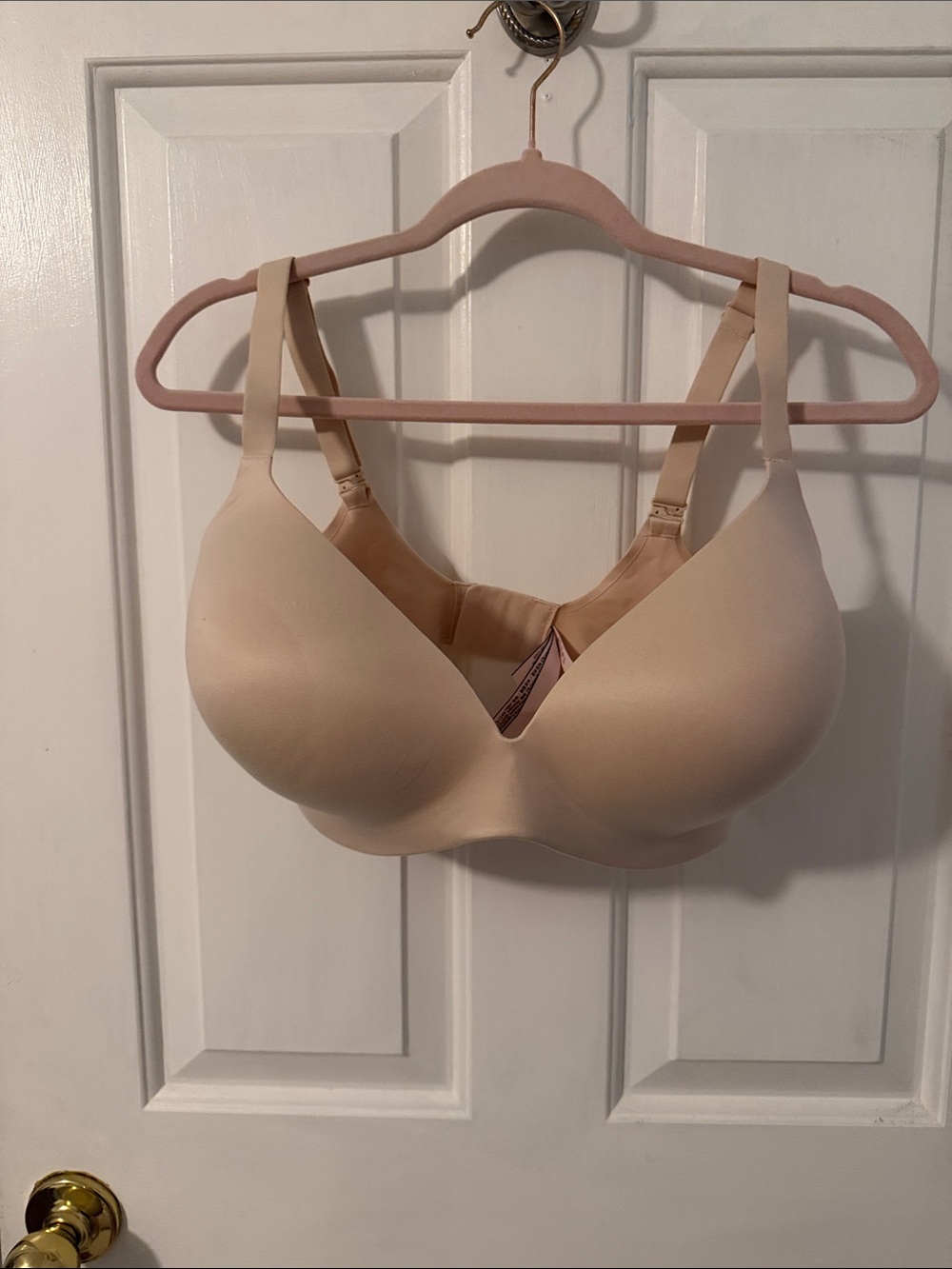 Victoria's Secret Beige Smooth Molded T-Shirt Bra